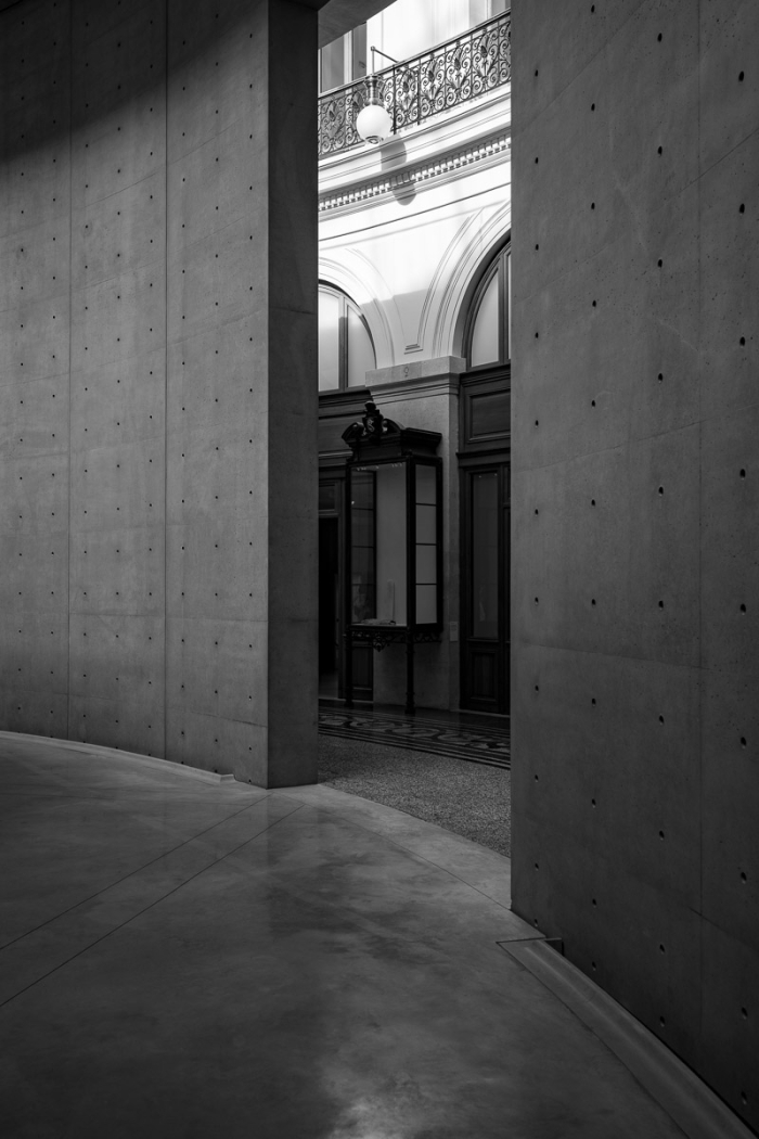Cylindre de béton de l'architecte japonais Tadao Ando - Bourse de Commerce - Collection Pinault - Photo : © Sebastien Desnoulez Photographe Auteur