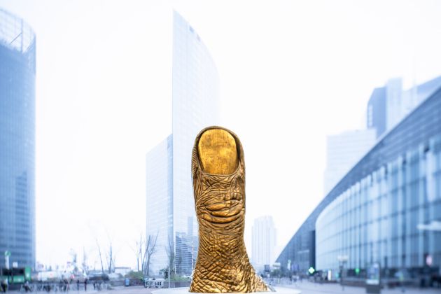 Le Pouce de César à La Défense - Photo : © Sebastien Desnoulez