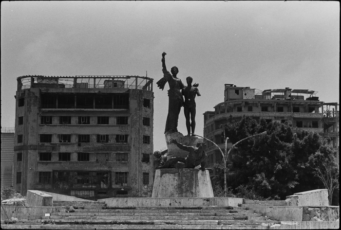 Place des canons ou place des martyrs, Beyrouth centre, Liban 1991 - Photo : © Sebastien Desnoulez