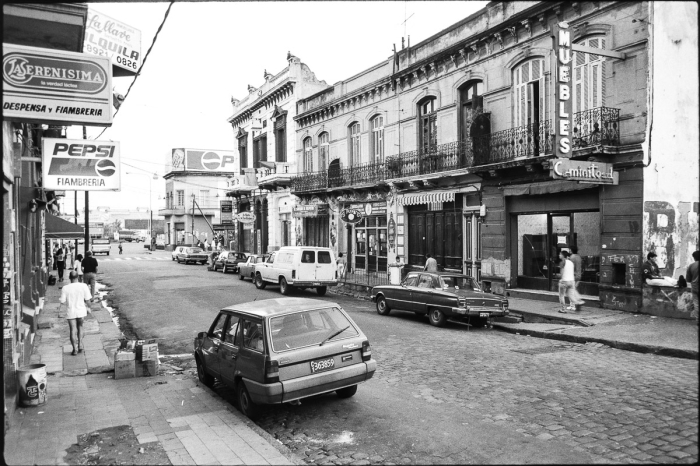 Buenos Aires En 1995 Au Leica M6, Pendant Le GP D'Argentine   Photo : © Sebastien DesnoulezBuenos Aires en 1995 au Leica M6, pendant le GP d'Argentine - Photo : © Sebastien Desnoulez