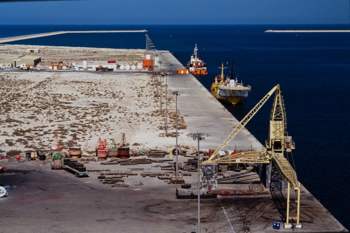 Dubai 1990   Jebel Ali Port   Photo : © Sebastien Desnoulez