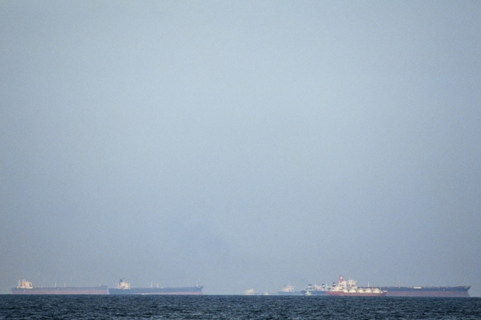 Dubai 1991 - Pétroliers en attente dans le détroit d'Ormuz - Photo : © Sebastien Desnoulez