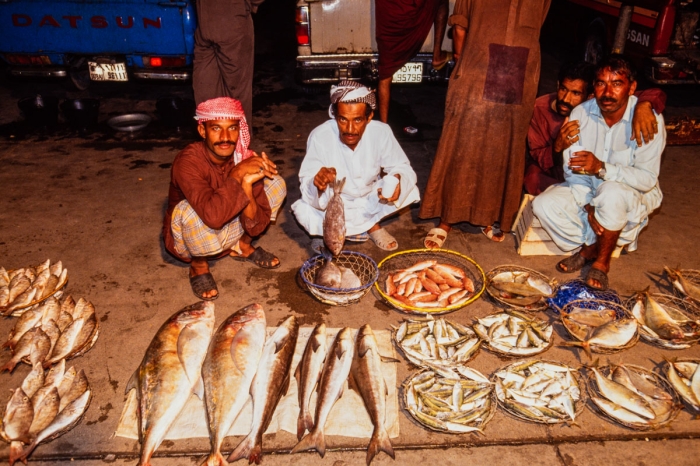 Dubai 1991 - Marché au poisson / Fish market - Photo : © Sebastien Desnoulez