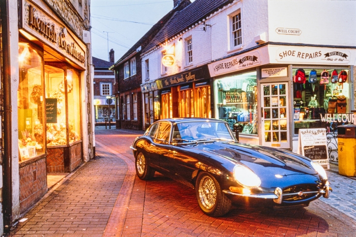 Jaguar Type E Vicarage, de Coventry à Genève, L'Automobile Magazine 1991 - Photo : © Sebastien Desnoulez