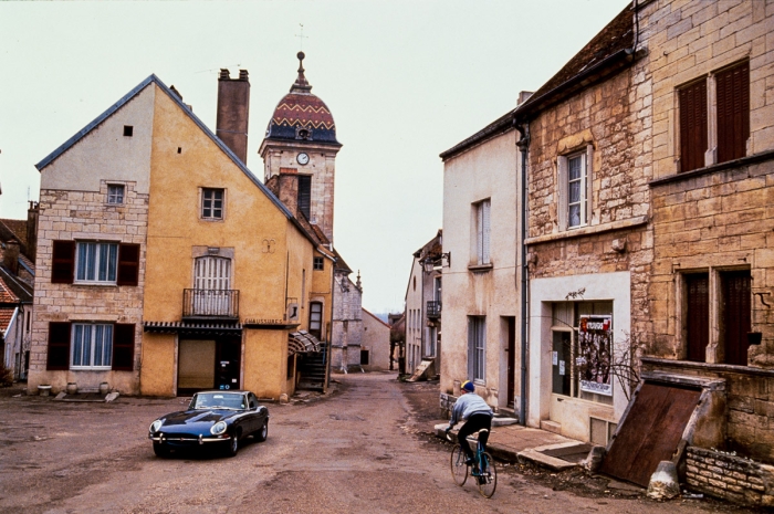 Jaguar Type E Vicarage, de Coventry à Genève, L'Automobile Magazine 1991 - Photo : © Sebastien Desnoulez