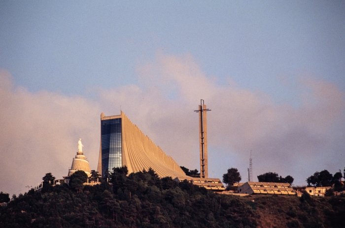 Jounieh Notre Dame Du Liban 1991   Photo : © Sebastien Desnoulez