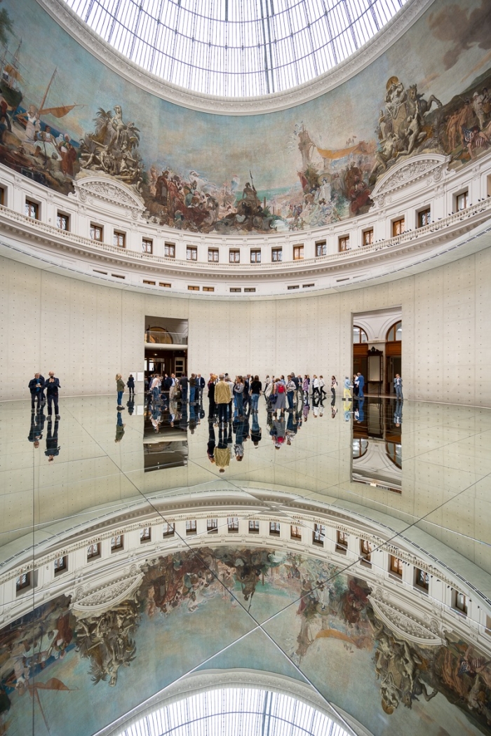 Kimsooja - Le monde comme il va - Bourse de Commerce - Collection Pinault - Photo : © Sebastien Desnoulez Photographe Auteur