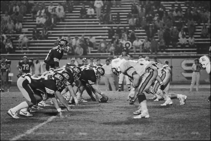 Photographier la banalité - Match de football universitaire - Nacogdoches, Texas, 1986 - Photo : © Sebastien Desnoulez