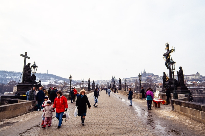 Pont Charles   Prague   Tchécoslovaquie, Février 1991   Photo : © Sebastien Desnoulez