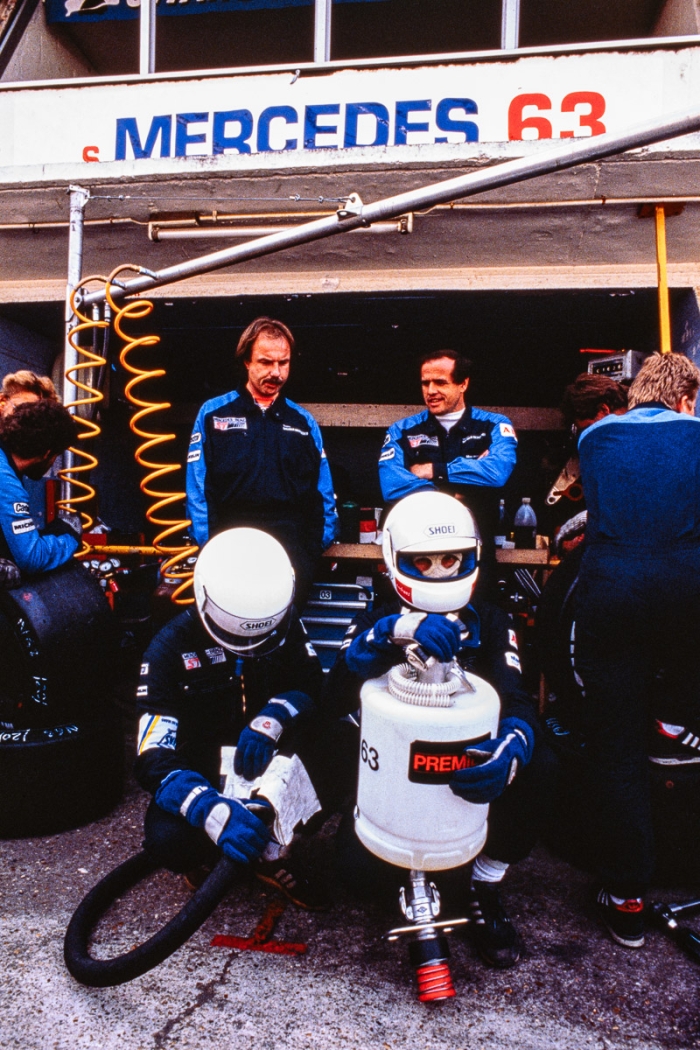 Refuellers Sauber Mercedes   24 Heures Du Mans 1989   Photo : © Sebastien Desnoulez