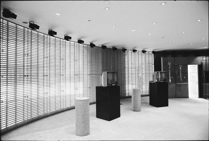 Toit de la Grande Arche de la Défense, septembre 1989 - Photo : © Sebastien Desnoulez