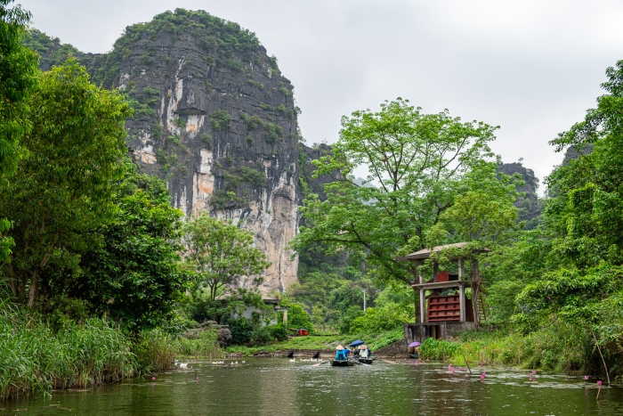 Baie d'Ha Long terrestre à Hoa Lu au Vietnam - Photo : © Sebastien Desnoulez Photographe Auteur
