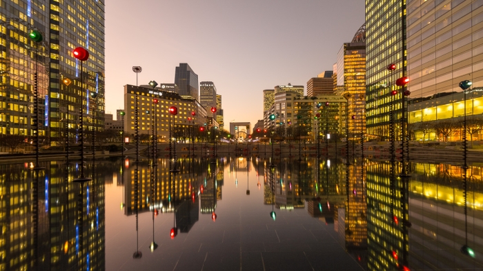 Bassin Takis De La Défense Au Coucher Du Soleil   Photo Sebastien Desnoulez Photographe D'ambiances Et D'architecture