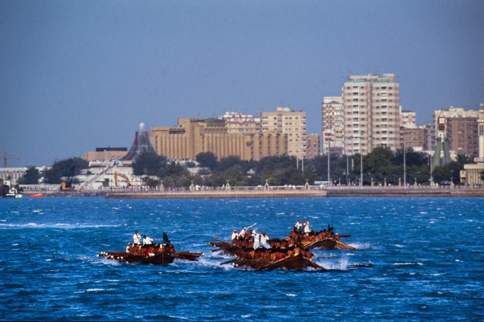 Course d'aviron à Abu Dhabi en 1991, photographies d'une tradition du Golfe - Photo : © Sebastien Desnoulez