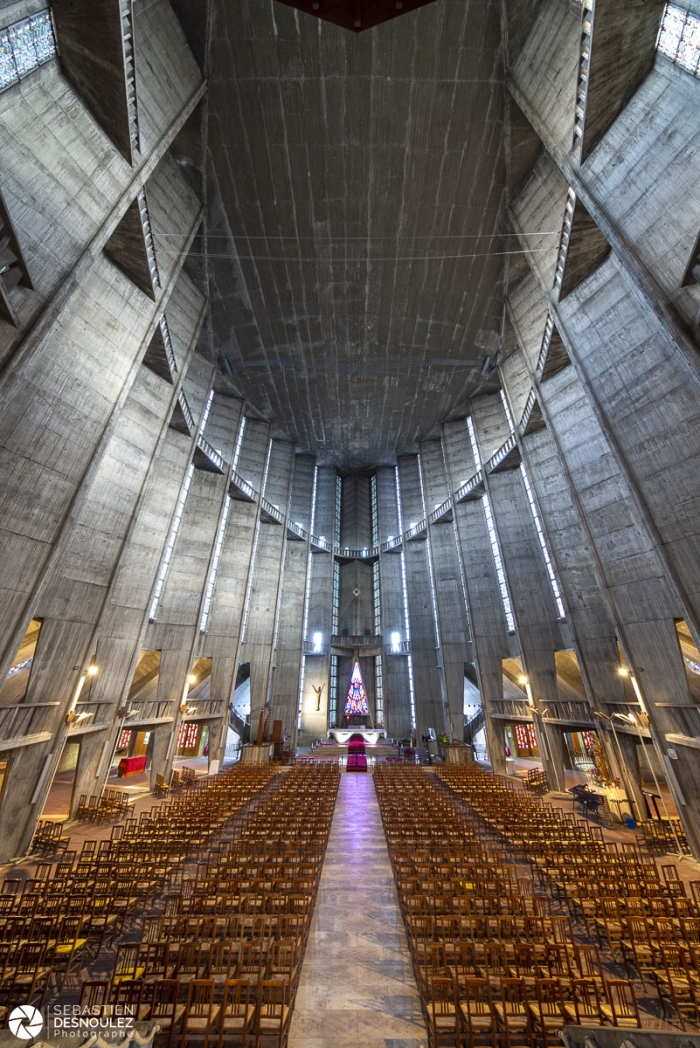 Église Notre-Dame de Royan, vue intérieure - Photo : © Sebastien Desnoulez photographe d'ambiances et d'architecture