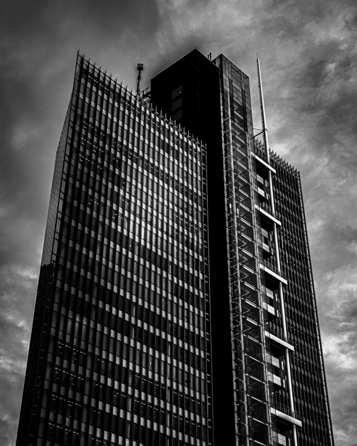 Evil Communication Tower - Série Darkchitecture - Photos : © Sebastien Desnoulez photographe d'architecture