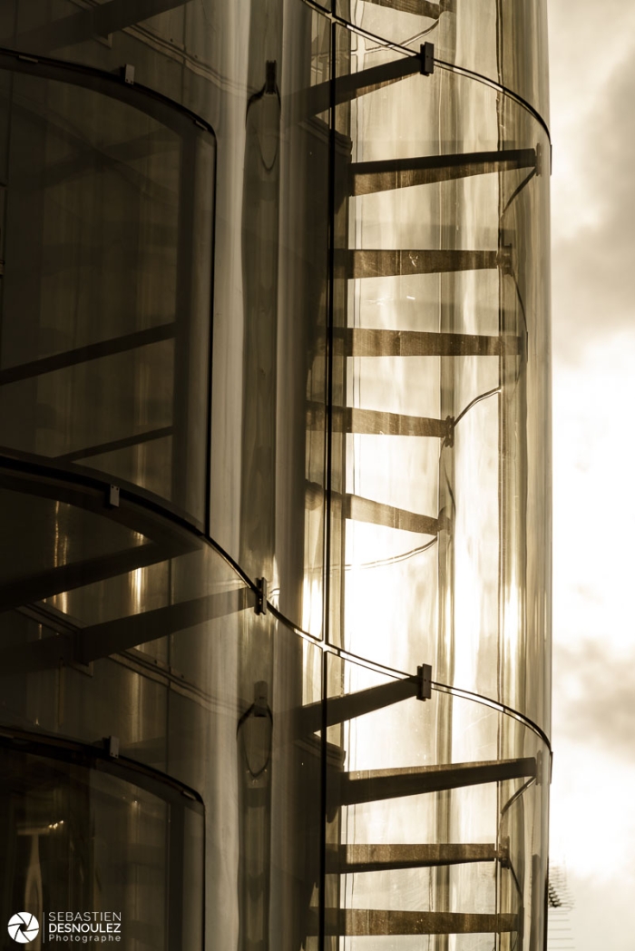 Façade en verre de la Samaritaine à Paris - Photo : © Sebastien Desnoulez photographe d'ambiances et d'architecture