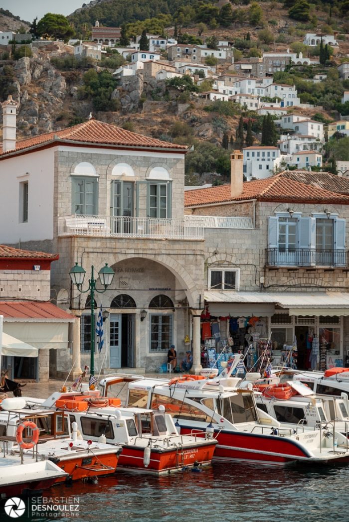 Port de l'Île d'Hydra, Grèce - Photo : © Sebastien Desnoulez photographe d'ambiances et d'architecture