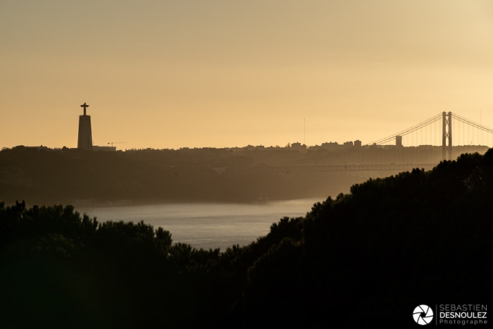 Pont Du 25 Avril Depuis Le Chateau De Saint Georges, Lisbonne - Photo : © Sebastien Desnoulez Photographe Auteur