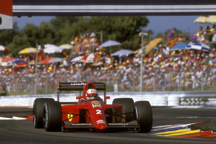 Grand-Prix de France 1990 - Nigel Mansell / Ferrari - Nikon FM2, 400 mm f/3,5 IF-ED, Fuji 100D - Photo : © Sebastien Desnoulez Photographe auteur