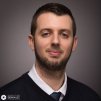 Portrait Studio Cadre Administratif