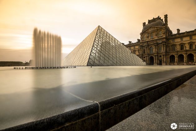 Pyramide du Louvre Paris - Photo : © Sebastien Desnoulez photographe d'ambiances et d'architecture