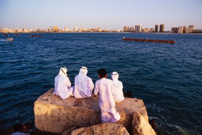 Course d'aviron à Abu Dhabi en 1991, photographies d'une tradition du Golfe - Photo : © Sebastien Desnoulez