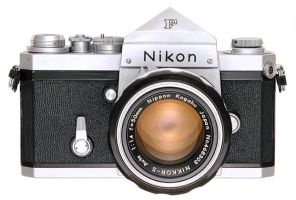 Nikon F eye level viewfinder