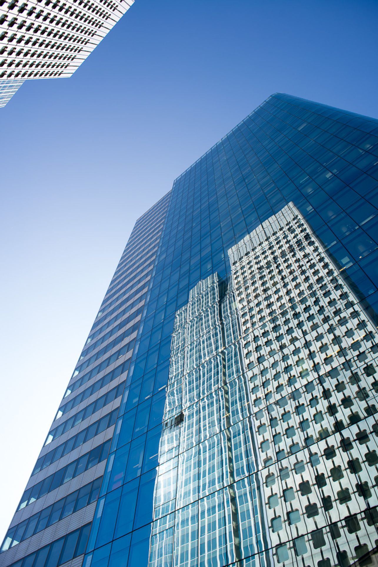 Réflexions de la Tour Ariane à La Défense - Photo : © Sebastien Desnoulez Photographe Architecture