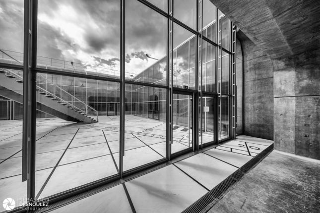 Toit de la Grande Arche de la Défense - Photo : © Sebastien Desnoulez Photographe architecture à Paris