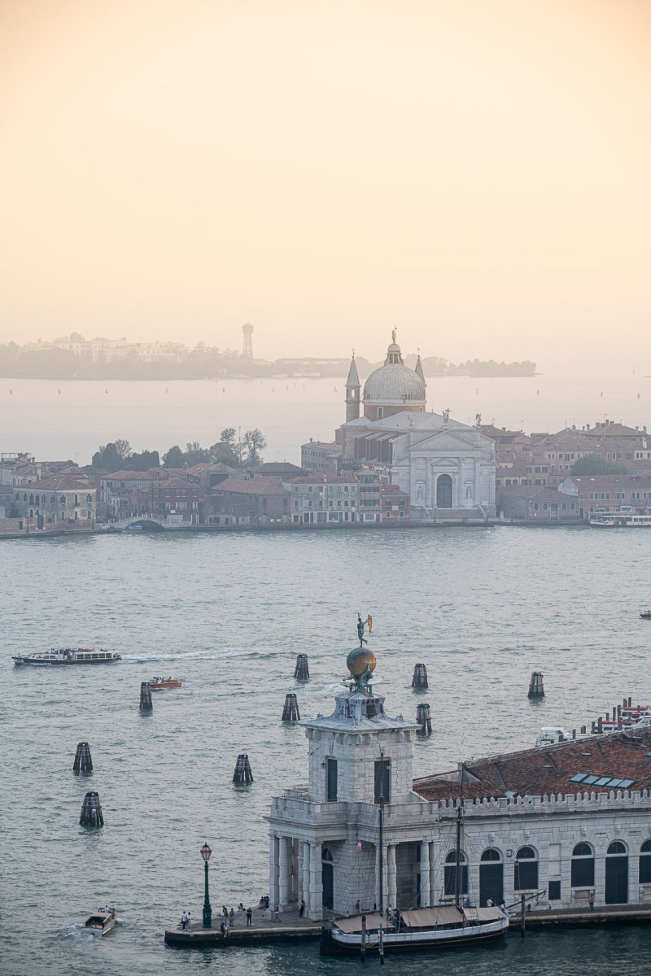 Punta della Dogana et la Lagune depuis le campanile de la place San Marco, Venise - Photo : © Sebastien Desnoulez