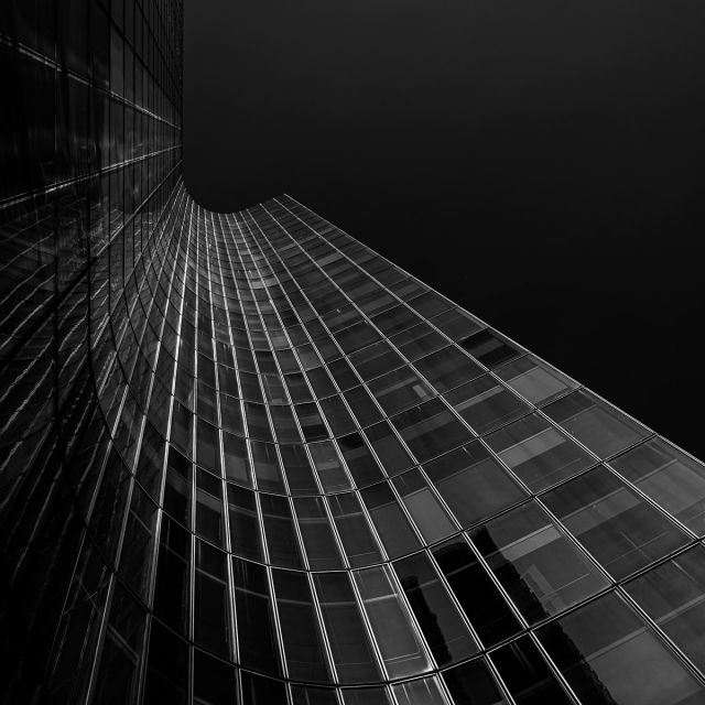 Converging lines 2 -  série Darkchitecture - Photo : © Sebastien Desnoulez