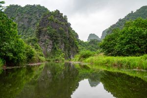 Baie d'Ha Long terrestre à Hoa Lu au Vietnam - Photo : © Sebastien Desnoulez Photographe Auteur