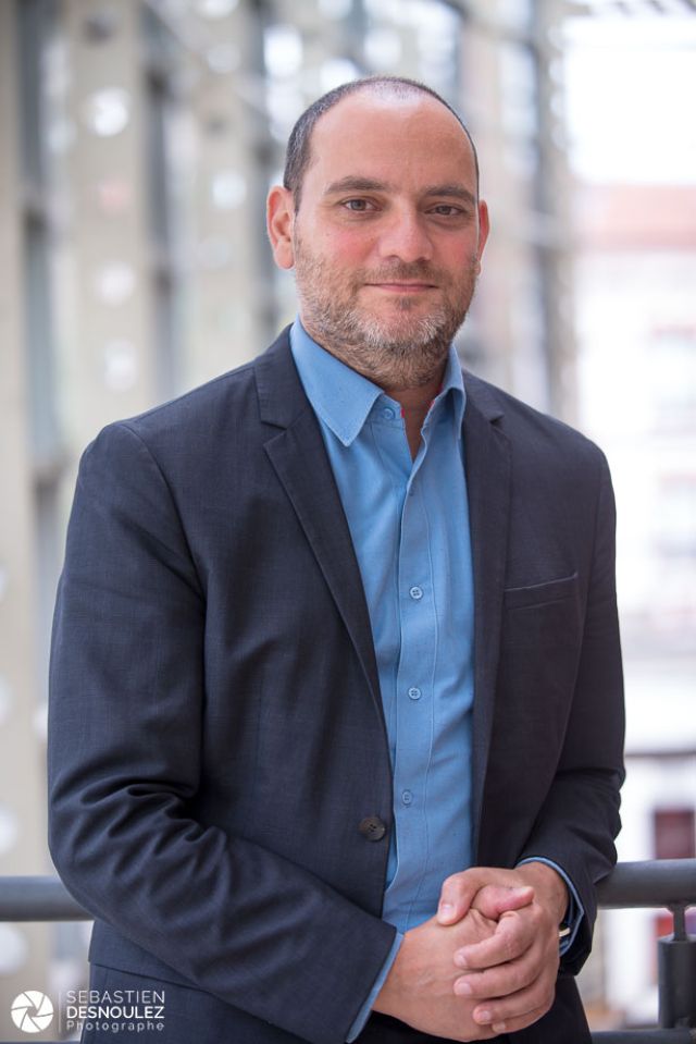 Portrait corporate en lumière naturelle - Photo : © Sebastien Desnoulez, photographe de portraits