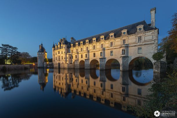 Château de Chenonceau à la tombée de la nuit - Photo : © Sebastien Desnoulez photographe d'ambiances et de paysage