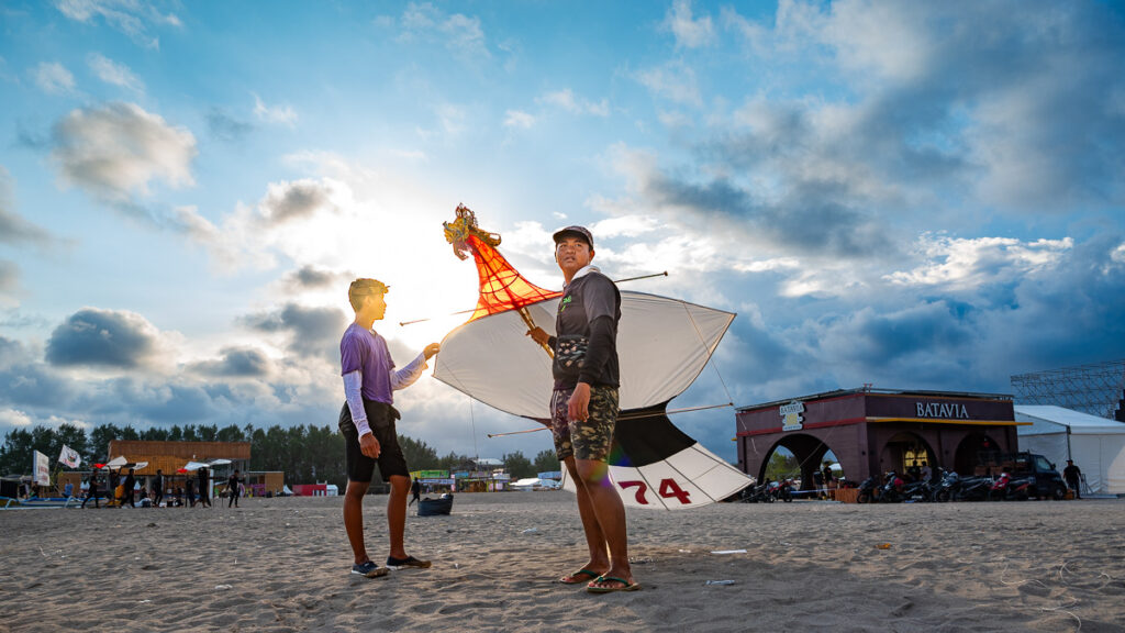Sanur Village Kite Festival in Bali - Photo: © Sebastien Desnoulez, photographer