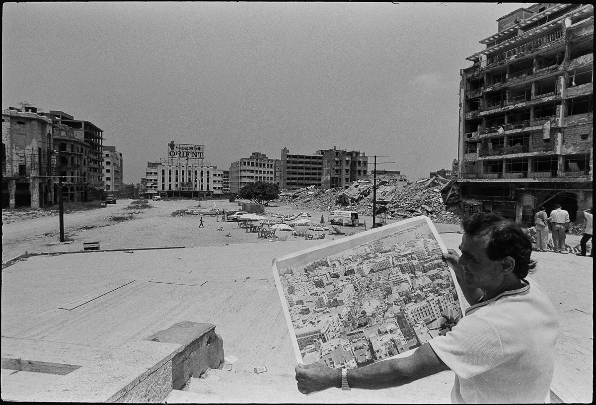 Place des Martyrs dans le centre de Beyrouth en 1991 - Photo : © Sebastien Desnoulez