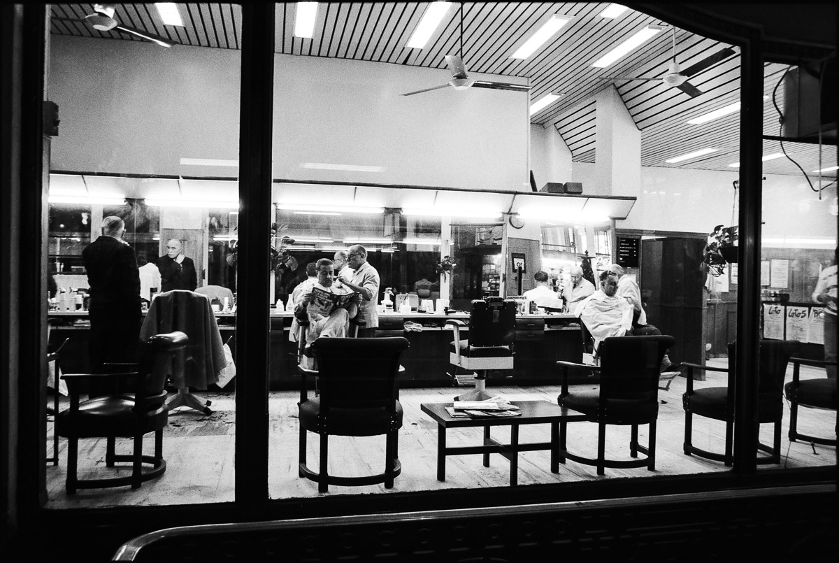 Salon de coiffure dans le centre de Buenos Aires en avril 1995