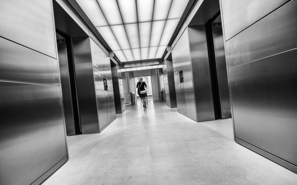 Enjoy your week-end - Grande Arche de La Défense - Photo : © Sebastien Desnoulez