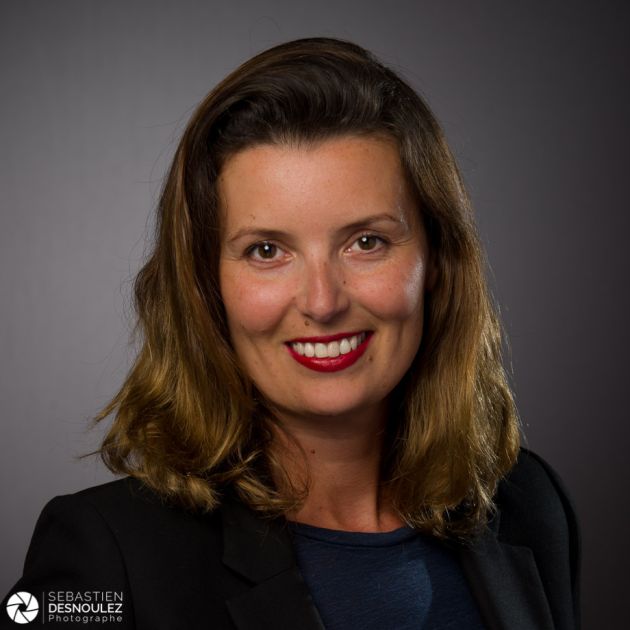 Portrait professionnel femme studio Paris - Photo&nbsp;: Sebastien Desnoulez