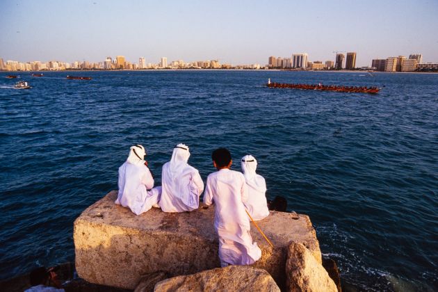 Course d'aviron à Abu Dhabi en 1991, photographies d'une tradition du Golfe - Photo : © Sebastien Desnoulez