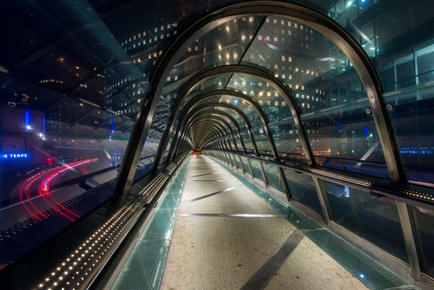 Japan Bridge de nuit à La Défense - Photo : © Sebastien Desnoulez