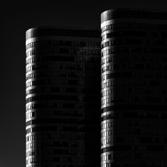 Twins serie Darkchitecture Photo : © Sebastien Desnoulez